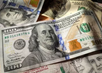 El dólar blue inicia la jornada estable: cotiza a $1.255 para la venta