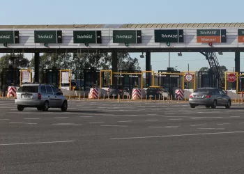 El Gobierno oficializó la desregulación del transporte con cambios en licencias, peajes y revisiones técnicas