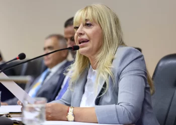 “Tienen una intendenta mujer que trabaja para todos, sin importar el color político ni el barrio donde vivan”