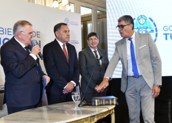 Jaldo tomó juramento a nuevas autoridades del Ejecutivo tucumano