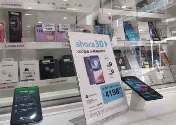 El Gobierno reduce aranceles e impuestos para celulares, consolas y electrónicos: prevén baja de hasta 30% en los precios