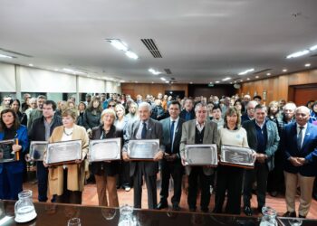 A 40 años del informe sobre violaciones a los Derechos Humanos en Tucumán, la Legislatura rindió homenaje a la Comisión Bicameral