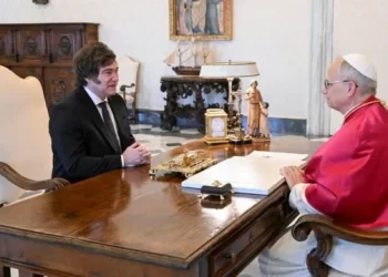 León XIV le confirmó a Milei que visitará la Argentina