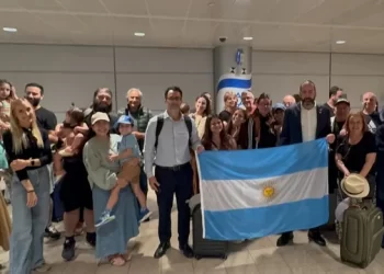 El Gobierno reactivó el operativo de repatriación de argentinos desde Israel