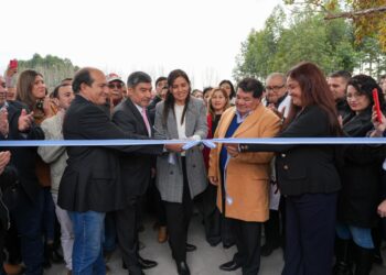 Miguel Acevedo encabezó la apertura de la 1ª Expo NOA Productiva en Famaillá