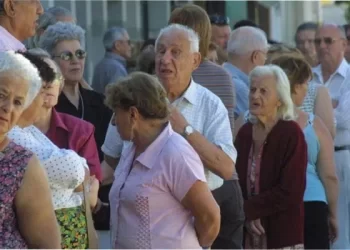 Jubilados y pensionados: cuánto cobran en julio y cuándo se paga cada beneficio