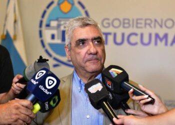 Daniel Abad confirmó fecha de apertura de sobres para el acueducto Vipos y destacó avances energéticos en la provincia