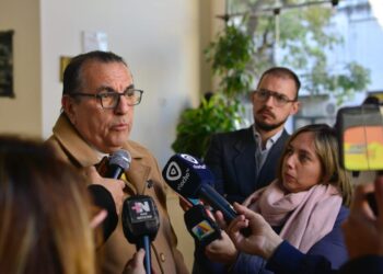 Carlos Arnedo: Los datos oficiales no coinciden con la realidad de la gente