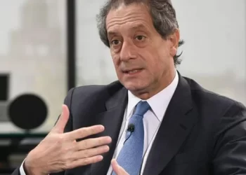 Pesce cuestiona la política económica de Milei y advierte sobre el crecimiento de la deuda externa