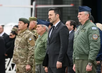 El Gobierno dispuso un aumento escalonado del 7,5% en los sueldos del personal militar hasta noviembre