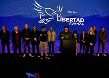 Kicillof arrasó en Buenos Aires y dejó a Milei frente a su mayor crisis política