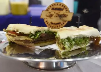 El Concurso Provincial de Sándwiches de Milanesa recorre Tucumán y se prepara para su gran final en Plaza Independencia