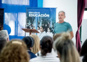 Capacitación docente: escuelas municipales fortalecen la educación en San Miguel de Tucumán