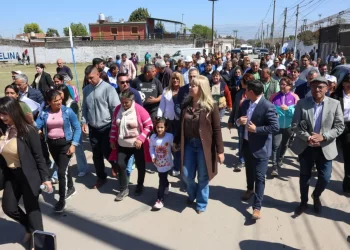 Chahla supervisó obras de pavimentación y urbanización en Villa Angelina y Alejandro Heredia