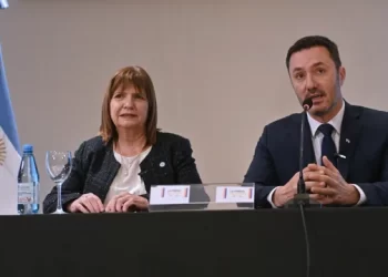 El mensaje de Milei a Bullrich y Petri: así los despidió el Presidente rumbo al Congreso