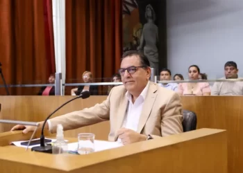 Carlos Arnedo: “Modernizamos la movilidad sin cupos, sin tarifas impuestas y con más seguridad para todos”