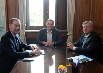 Congreso: el Gobierno deja afuera a gobernadores peronistas más cercanos a Cristina Kirchner