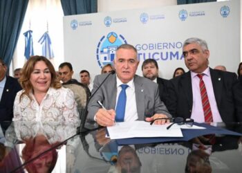 Jaldo anunció el pago de un bono de 100 mil pesos antes de Navidad