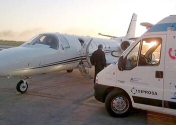 En el avión sanitario se trasladó a una paciente tucumana hacia Buenos Aires